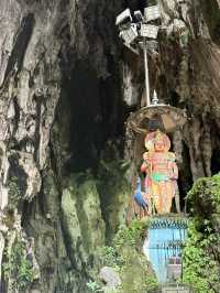 Batu Caves чудо в нескольких километров от центра Kuala Lumpur 