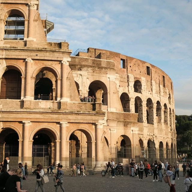 Colosseum โ Ancient Echoes in the Heart of Rome ๐๏ธ๐ก๏ธ Colosseum โ Ancient Echoes in the Heart of Rome ๐๏ธ๐ก๏ธ