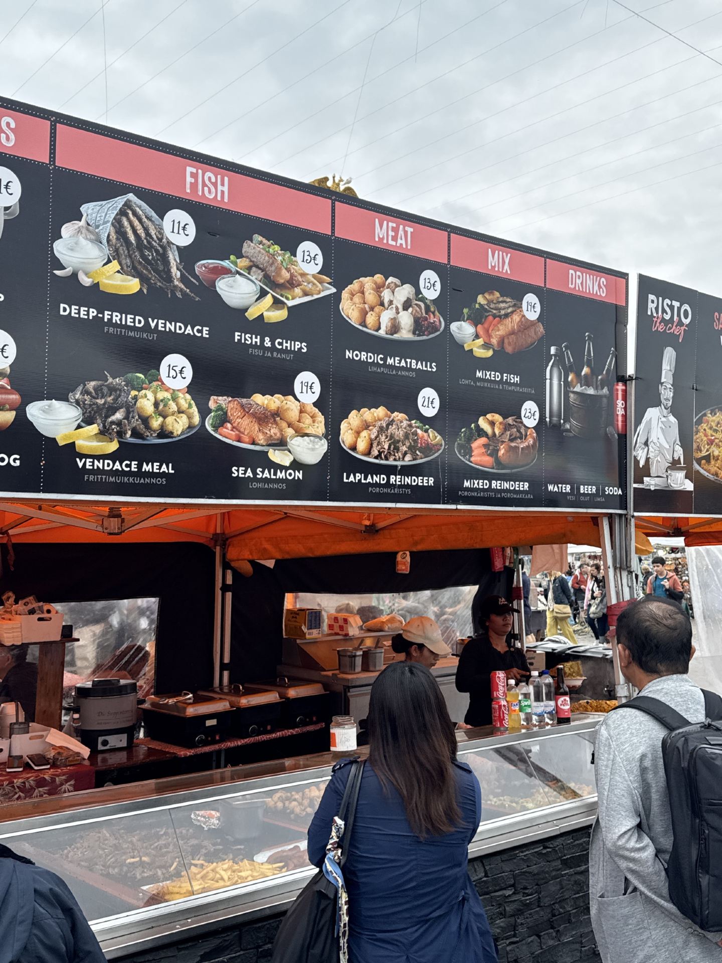 Kauppatori, Helsinki, Phần Lan: Trải nghiệm sự quyến rũ của một cảng biển Baltic và văn hóa chợ truyền thống Bắc Âu đích thực.