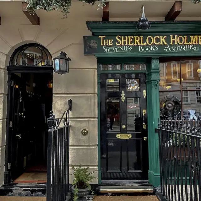 The Sherlock Holmes Museum - London