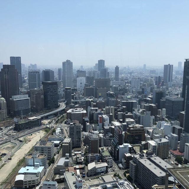 🎨充滿藝術感的大阪景點 - 梅田藍天大廈