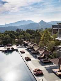 Okinawa Ritz-Carlton | Alpha private car transfer, surrounded by forests and beaches.