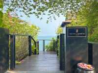 The Ritz-Carlton in Langkawi not only has amazing rainforest breakfast, but also fantastic sea SPA.