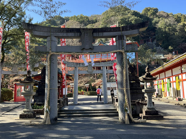 日本三大稻荷神社之一