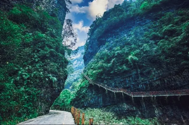 A trip to Wulong Karst Tourist Area: The magic of nature and cultural treasures