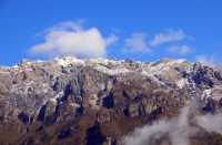 不望拉尕山頂雪，錯將舟曲當江南