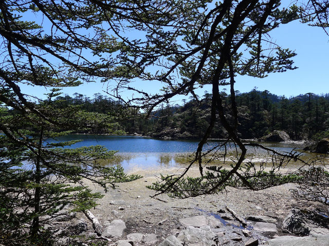 冰川地貌博物館——四川螺髻山