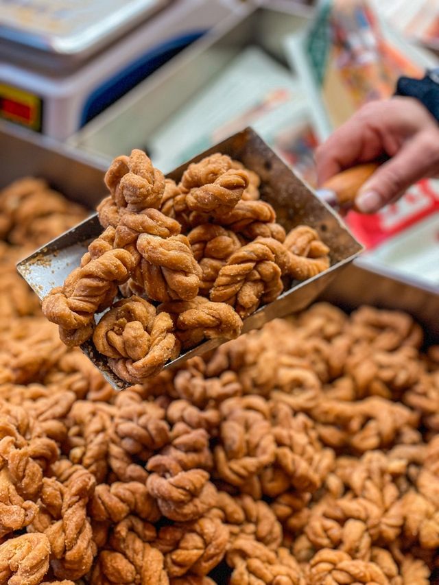 11. Mahua (Twisted Fried Dough)