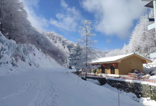 巴山湫池·冰雪大世界等你來遊玩嬉戲打卡 巴山湫池·冰雪大世界等你來遊玩嬉戲打卡