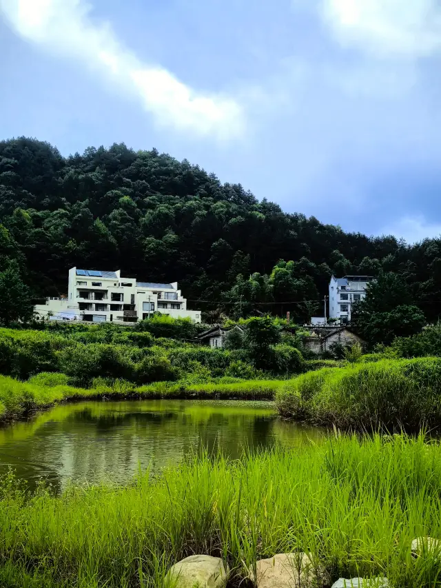 สถานที่หนึ่งที่ไปแล้วยังอยากไปอีก —— ที่พักตากอากาศชมจันทร์บนภูเขา