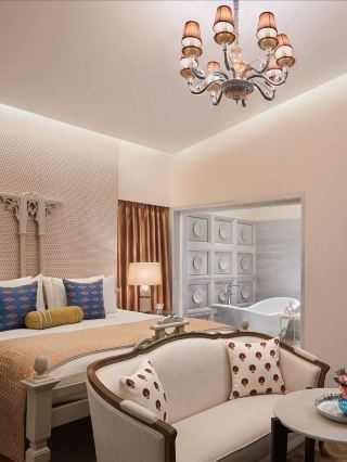 🌟 Udaipur's Luxe Retreat: Taj Aravali 🏰✨