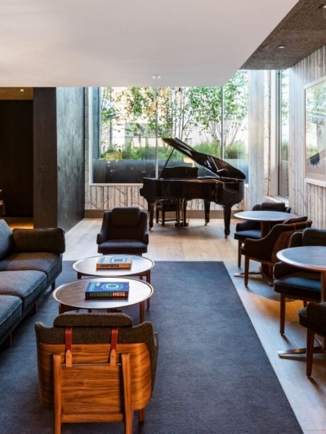 🏨✨ Manchester Marvel: Luxe Stays & City Views 🌆