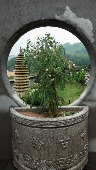 The master of Guiling Temple is truly a master of landscaping