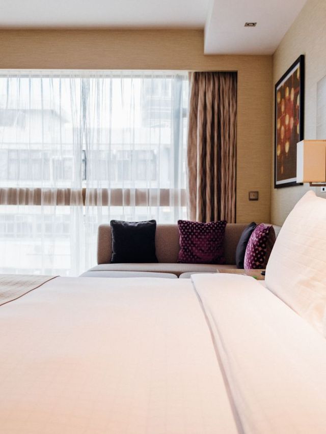 🌟 Hong Kong Hotspot: Holiday Inn Golden Mile 🏨✨