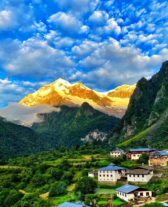 人生必住之野語雨崩野景酒店