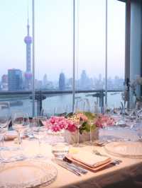 🌟 Shanghai Splendors: Banyan Tree's Riverside Retreat 🌉
