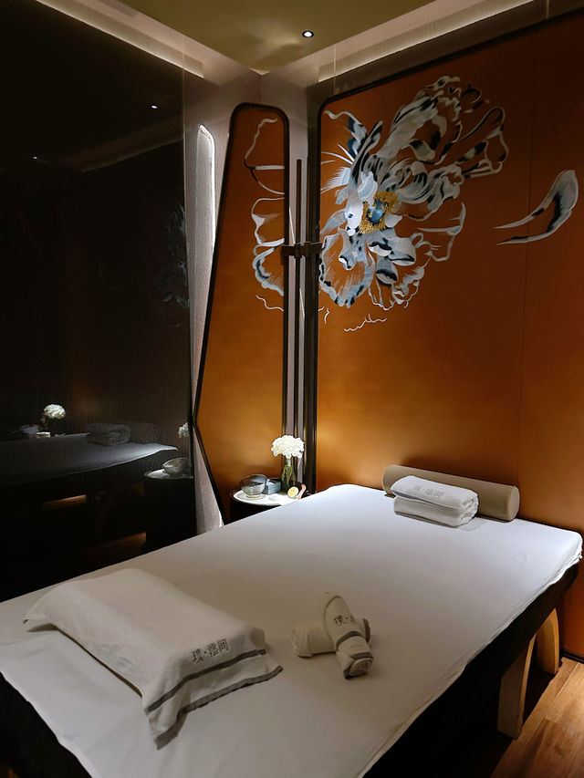 世紀大道旁的寶藏水療館，超解壓！。