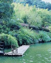 一間住喺山裏嘅氧吧民宿