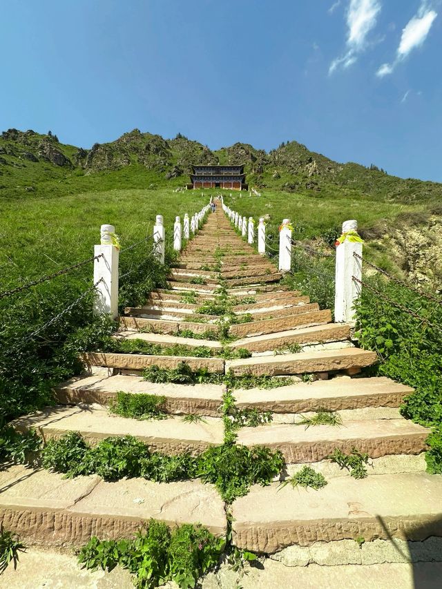 新疆烏魯木齊-北疆10日遊 探秘古風村落