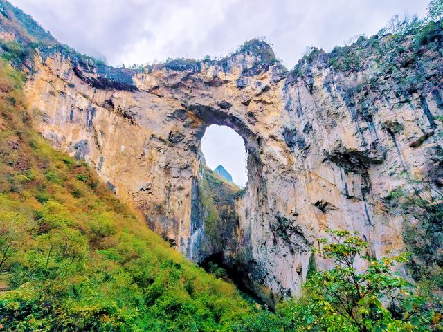 大小井鐘靈毓秀，山水韻味悠長，溶洞景致清幽