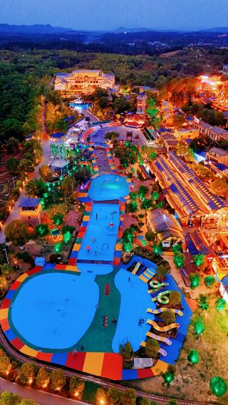 Wow! It's in Wuhan! The Water Park Neverland is super exciting!
