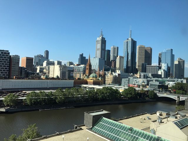 墨爾本浪漫英式優雅酒店 | Langham Melbourne 地址：1 Southgat
