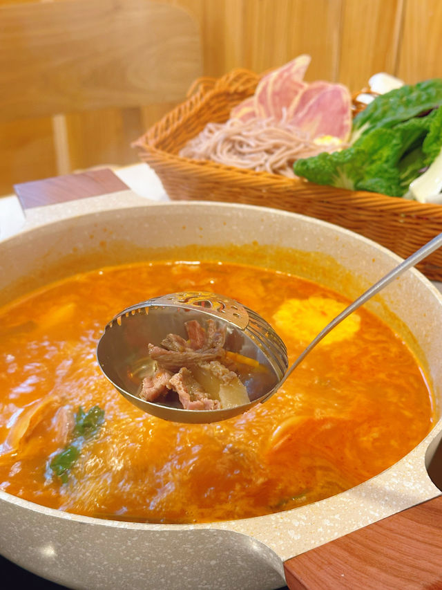 麗江除咗美景，氂牛肉火鍋真係一絕！