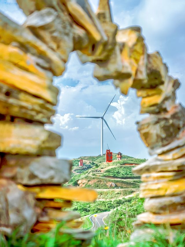 宜昌百里荒：23℃秘境藏草原，三國風雲與山楂樹浪漫交織