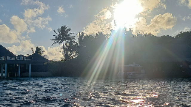 A Slice of Paradise: Adaaran Prestige Vadoo Review