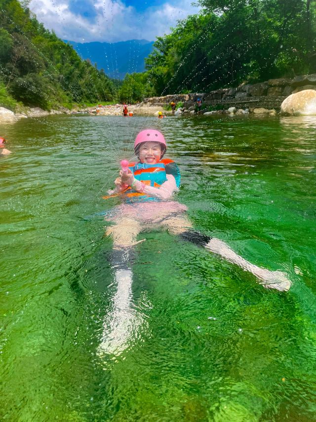 桂林貓兒山窩囊漂在這個夏天實現躺贏