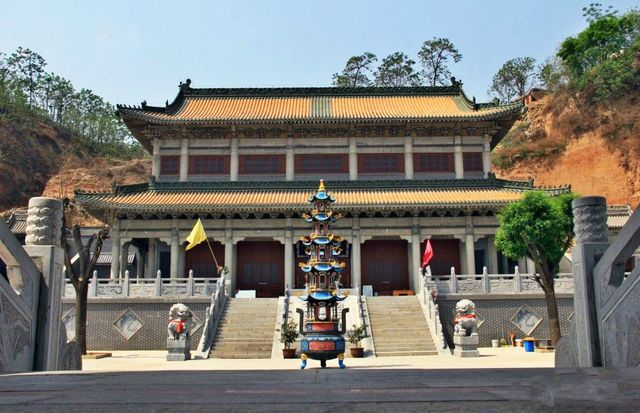 有冇人明呀！榆社藏住一座「雲端古寺」，隨手影都係仙俠劇取景地 各位寶貝！上星期去晉中考察，直接被榆社
