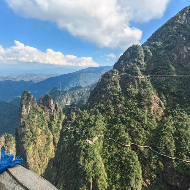 莽山五指峰｜被遺忘的秘境！ 誰說湖南只有張家界？莽山五指峰是隱世仙境！藏在郴州深山裡的絕美風光