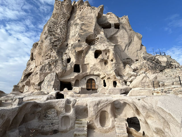 🏜️ 卡帕多奇亞｜走進童話與星辰的岩石王國