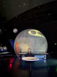 魔都星際穿越指南!全球最大天文館30r解鎖宇宙浪漫!