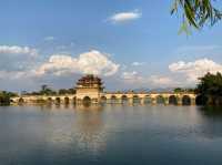 雲之南-建水古城外的雙龍橋和鄉會橋車站