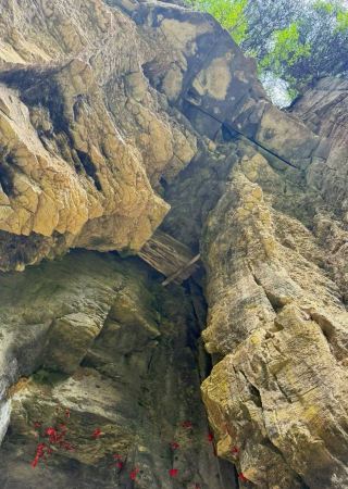 Quan tài treo ở Shimen, Tân Châu: Bí ẩn ngàn năm về các ngôi mộ trên vách đá ở miền Bắc Trung Quốc