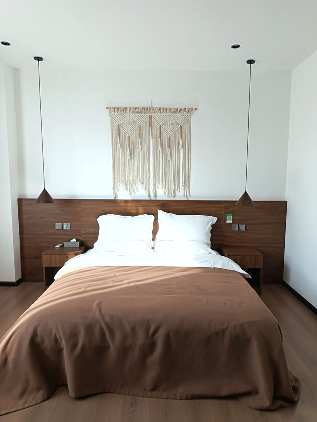 一將傑爾遜迅酒店｜雪景大床枕雪眠，山景雙床攬清翠