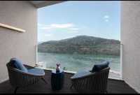 抱走這份版納江景酒店無邊泳池太絕了