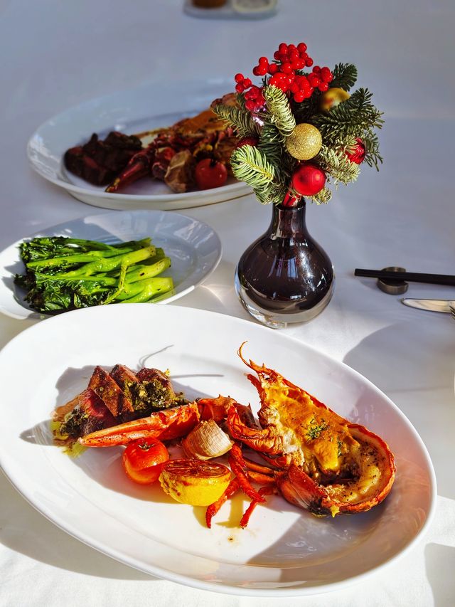 我想說，其實這個甜品車可以最早推上來