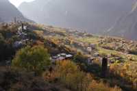 丹巴避世之選！碉樓山谷裡的治癒美宿