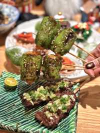 閨蜜小聚，提前感受下聖誕氣氛  終於拔草雙井這家酒願 Izakaya，店裡聖誕氣氛已經布置