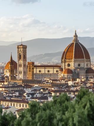 フィレンツェ必見ガイド 徐志摩が涙した広場で、私も同じ翡冷翠を撮影した