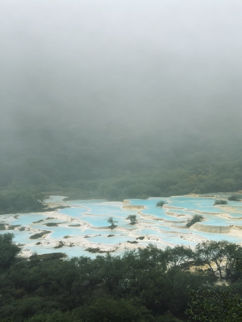 黄龍景区｜人間の瑶池カラフルな仙境 | Trip.com 松潘