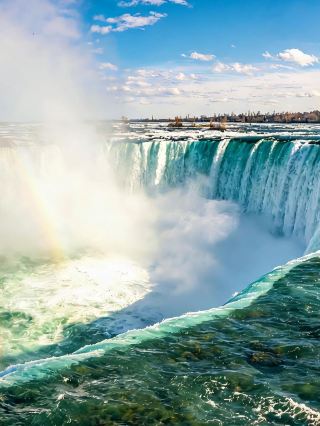 6-day Canada tour at 4k per person