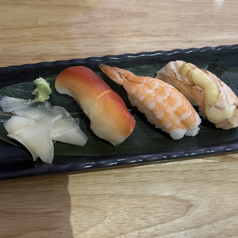Hikuma Sushi  🇯🇵🎌