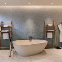 Pool Villa สระ 7 สี ที่ Hyatt Regency Koh Samui
