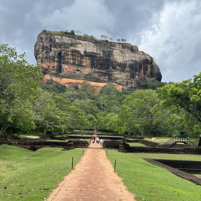 神秘の岩  世界遺産🌍スリランカ🇱🇰シーギリヤ