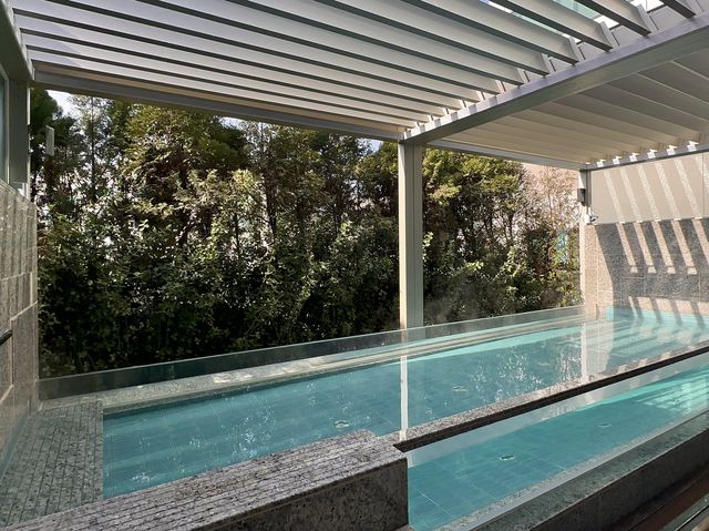 강남 한복판. 객실내에 발리감성의 거대한 프라이빗풀을 지닌 호텔, “AC 메리어트 호텔” 🏊‍♂️