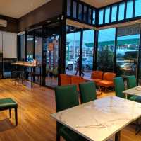 คาเฟ่เครือพันธุ์ไทย 24 ชม สาขาแรกในไทย!!