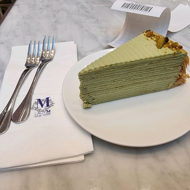Dessert @ Lady M, Jewel ( Changi Airport)